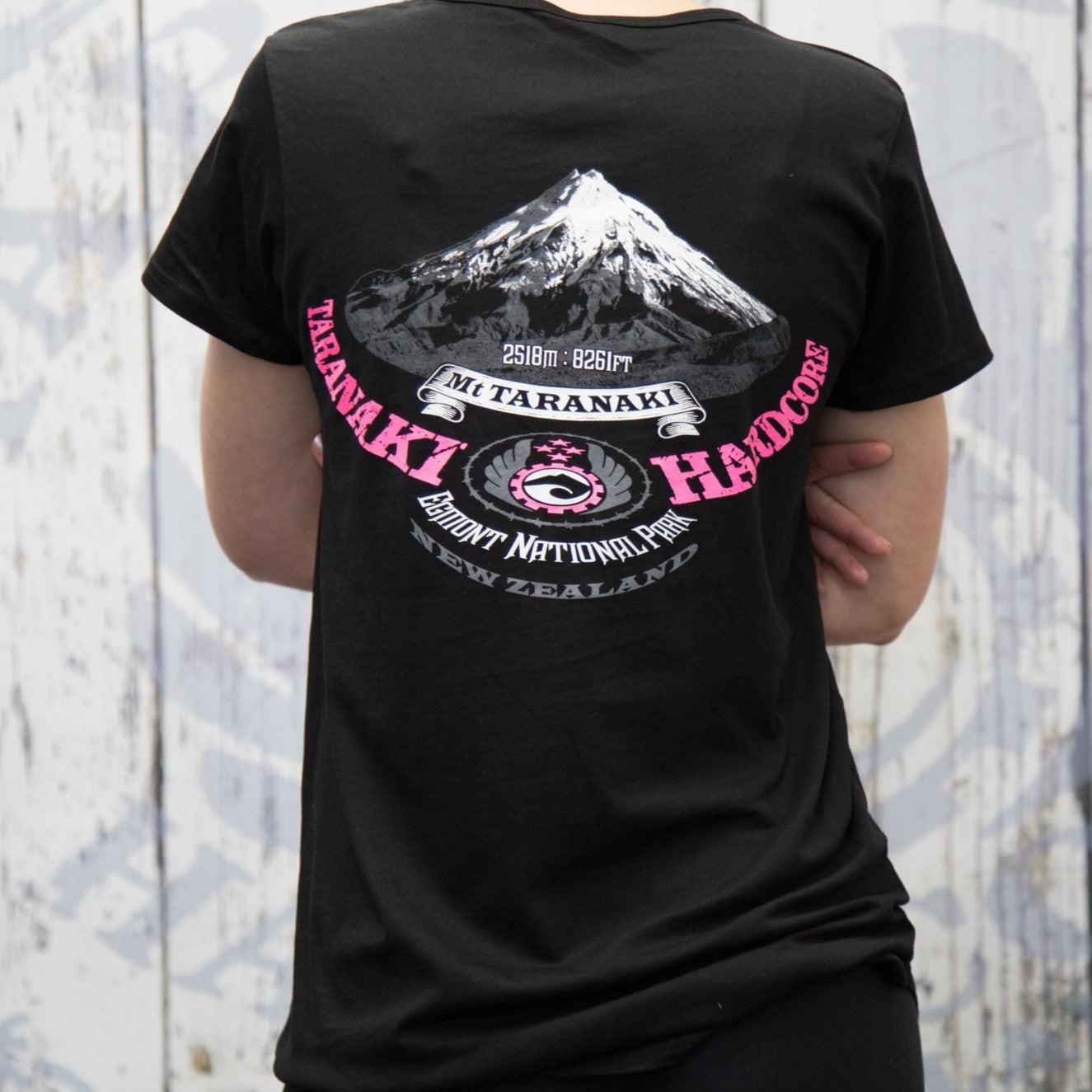 Womens Mountain T-Shirt - Black/Pink