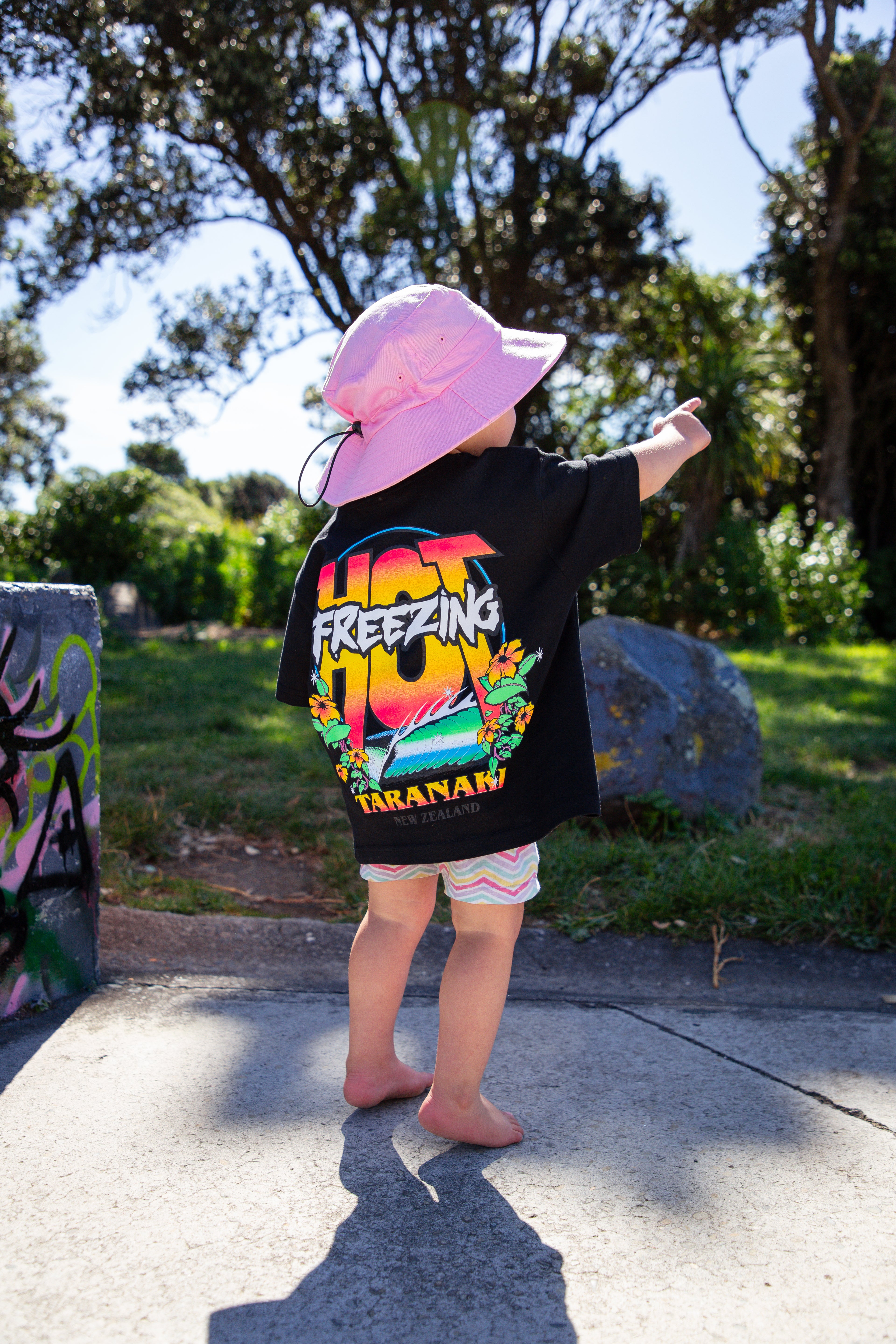 Kids Freezing Hot 90s T-Shirt - Black