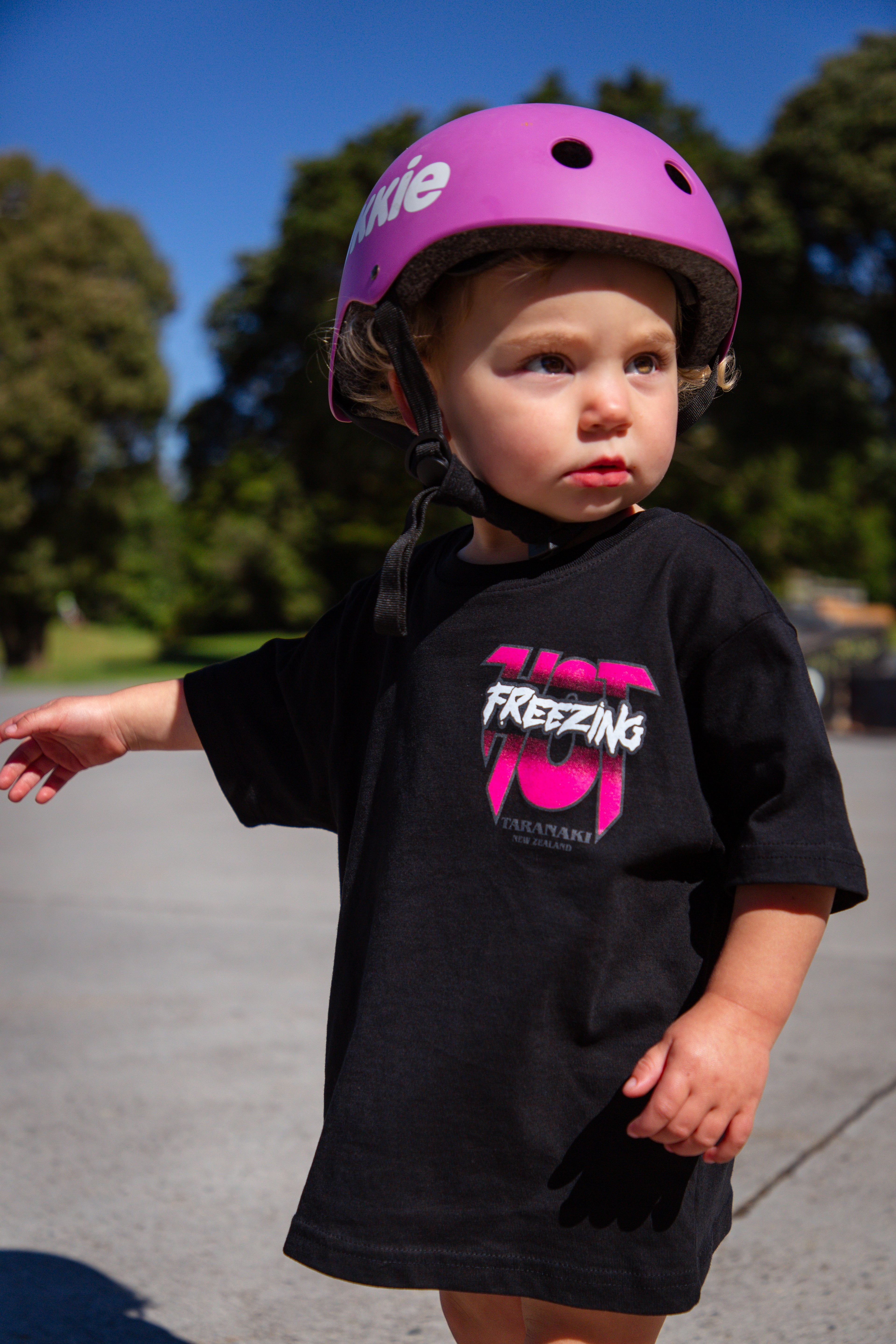 Kids Freezing Hot 90s T-Shirt - Black