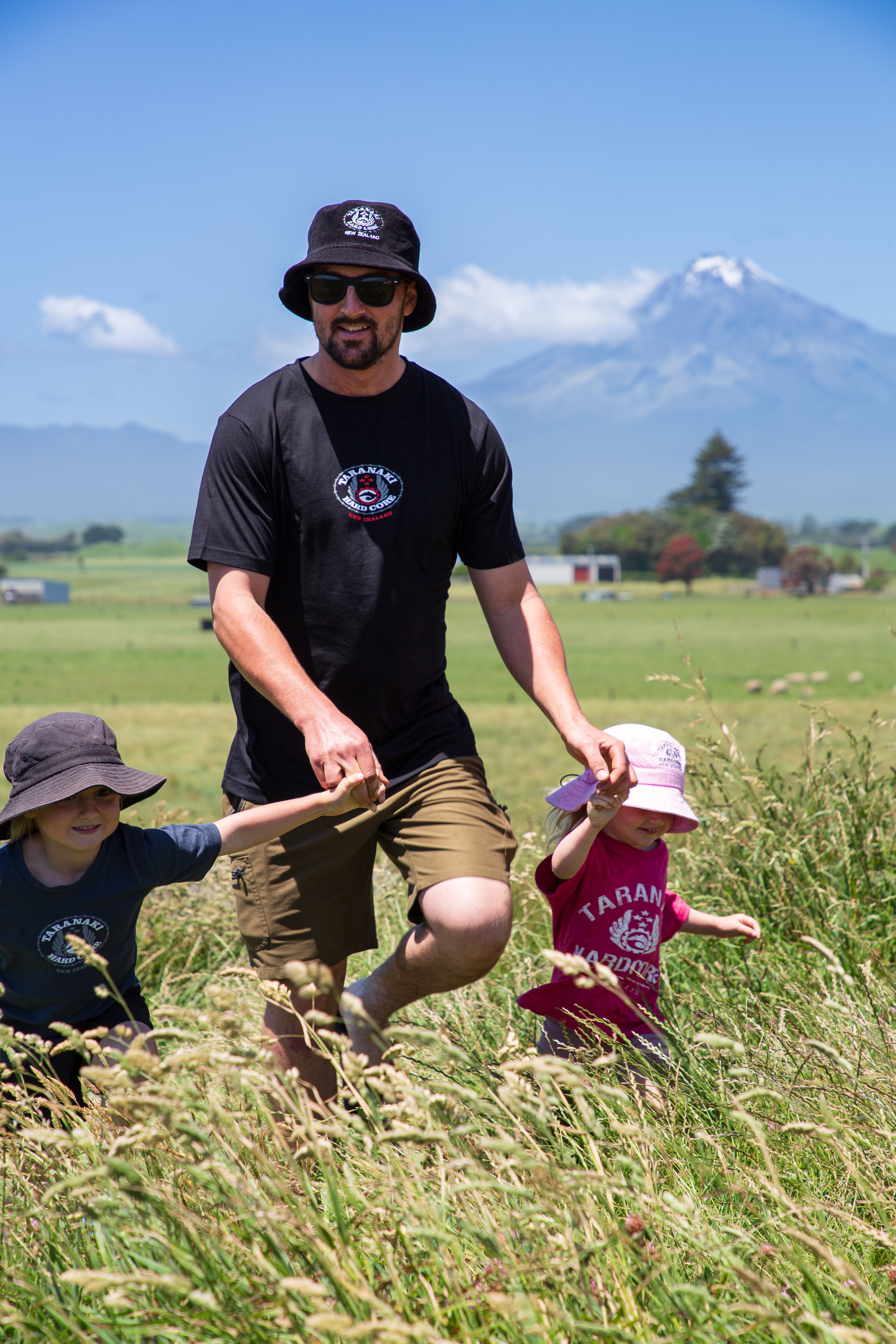 Mens Oval T-Shirt - Black