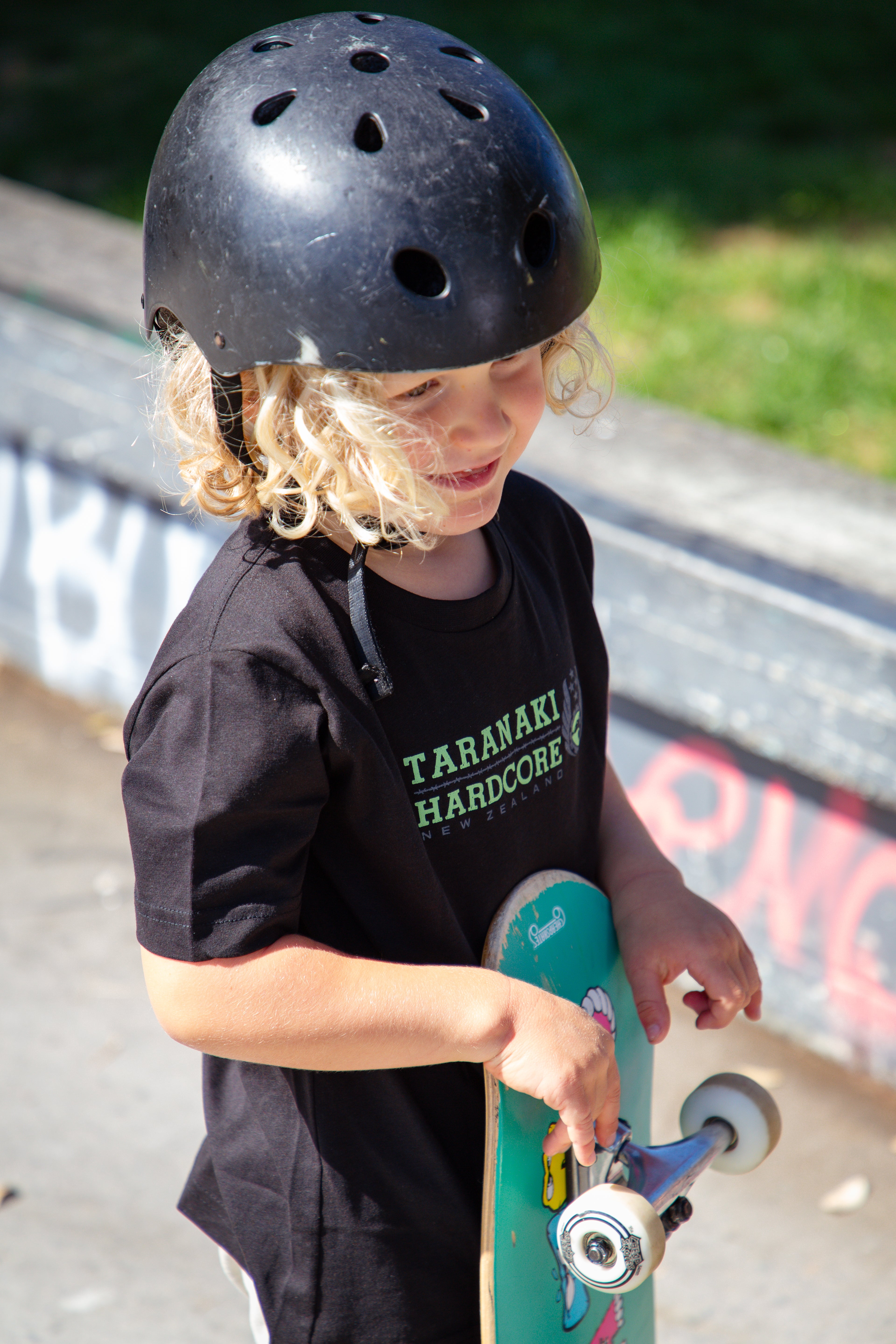 Kids Mountain To Sea T-Shirt - Black/Lime